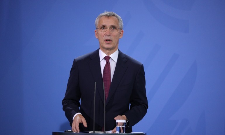 Външните министри на страните-членки в НАТО заседаваха отделно по време