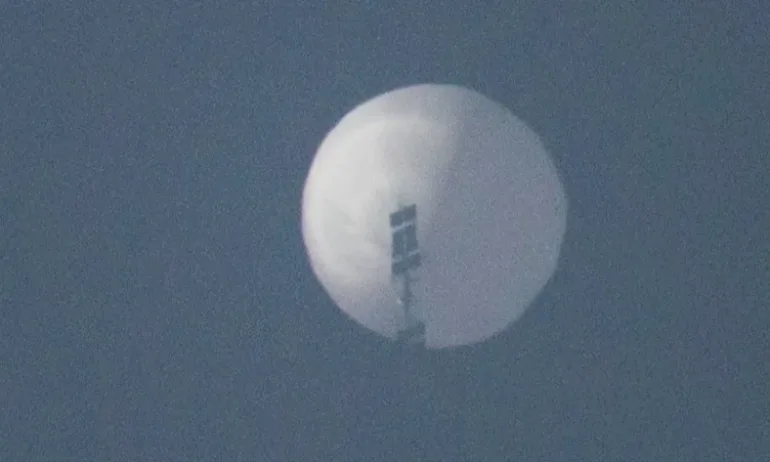 Белият дом: Няма данни свалените през почивните дни летящи обекти да са свързани с шпионаж от страна на Китай - Tribune.bg