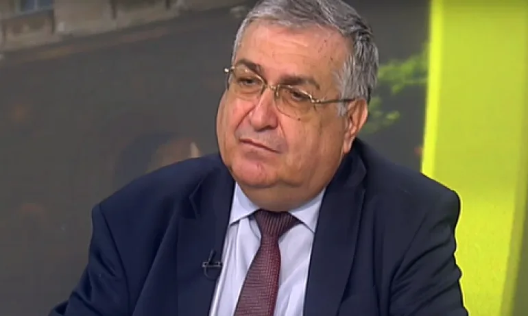 Проф. Близнашки: Президентът трябва да се избира от НС, за да няма случайни хора във властта - Tribune.bg