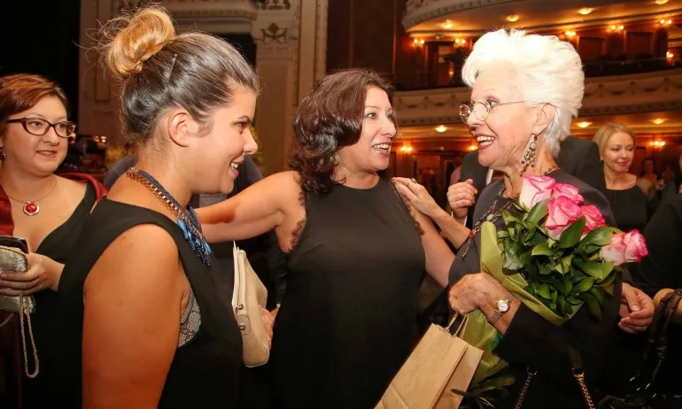 Оперната прима Дарина Такова: Райна е недосегаема. Намерихме на кого да хвърляме вина - Tribune.bg