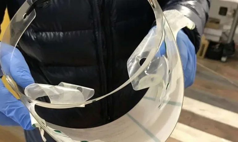 Портних: Успяхме да организираме производство на предпазни шлемове с фирма от Варна - Tribune.bg