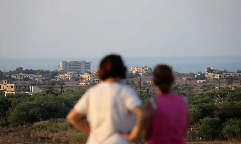 Кипър въвежда PCR тест за пристигащите от България, които не са ваксинирани - Tribune.bg