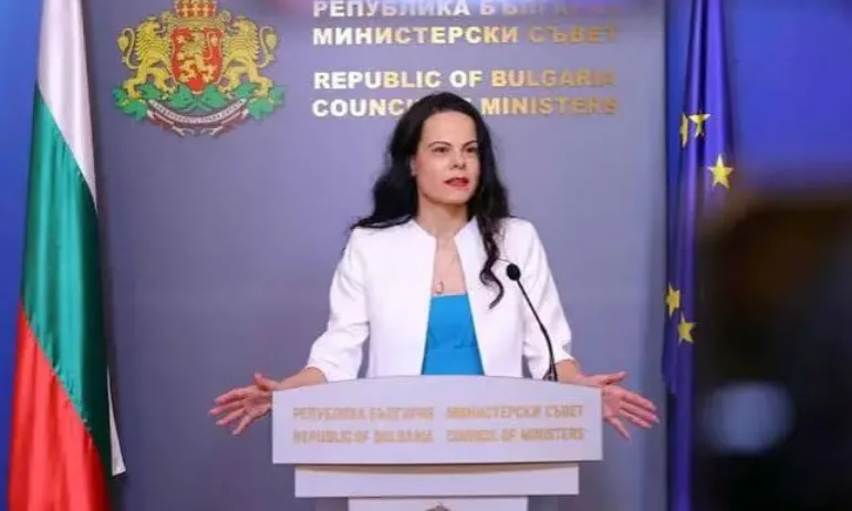 МЗ предлага промени в електронното здравно досие при осиновяване - Tribune.bg