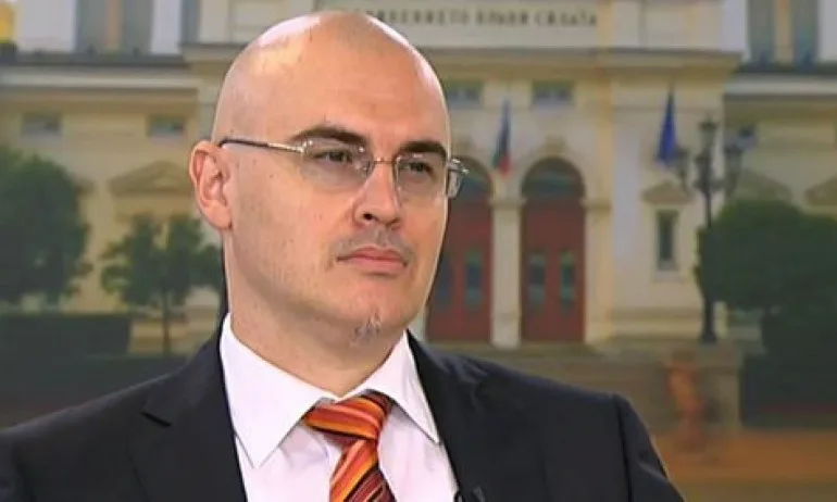 Заключението на етичната комисия на СУ: Петър Илиев е плагиатствал от Наталия Киселова - Tribune.bg