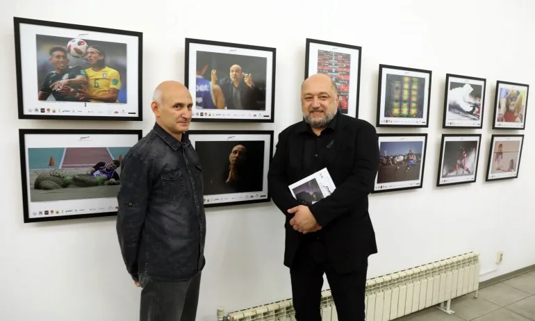 Министър Кралев откри четвъртия международен фотосалон Старт Фото 2018 - Tribune.bg