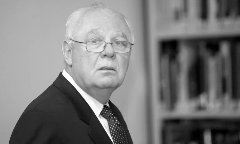 Почина дипломатът Джеймс Пардю - Tribune.bg