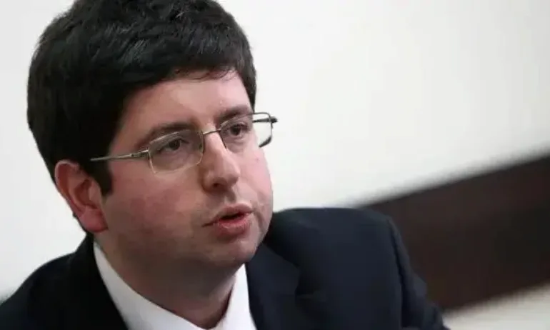 Петър Чобанов: Продължаваме да доставяме руски газ, но чрез посредници и по-скъп - Tribune.bg