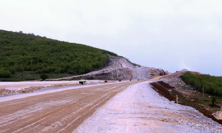 Изпълнени са 81% от участъка между Ябланица и Боаза на АМ Хемус - Tribune.bg