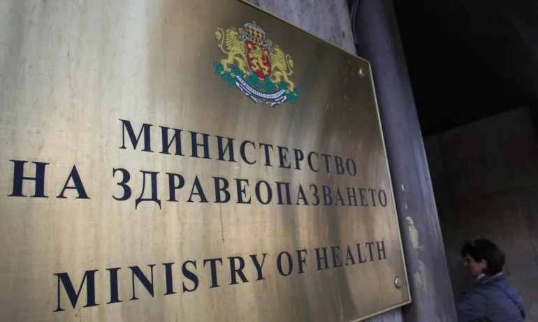 Ананиев извика директорите на трите болници, свързани със смъртта на детето - Tribune.bg