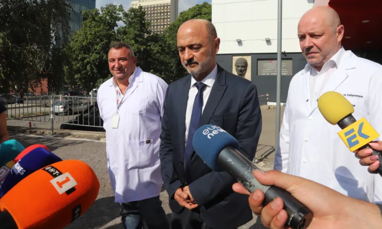 Едно от децата от катастрофата на Тракия е в по-тежко състояние, другото вече е контактно - Tribune.bg