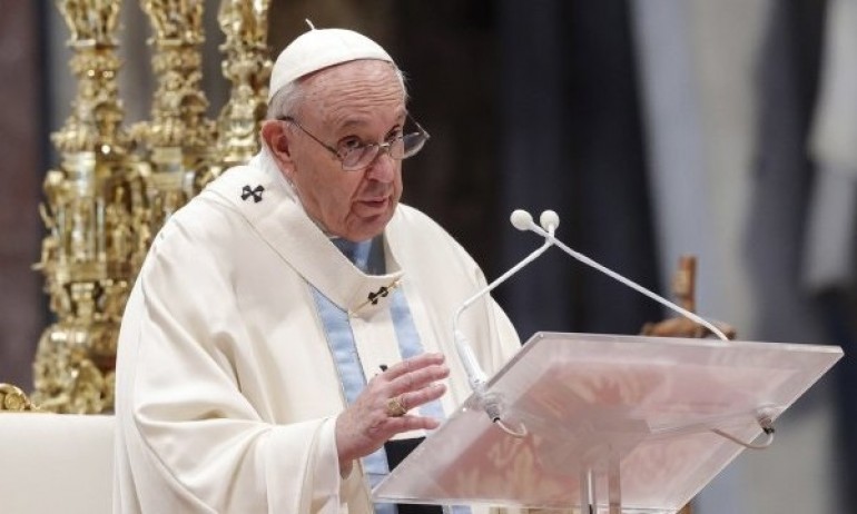Папа Франциск се възползва от новогодишното си, за да призове