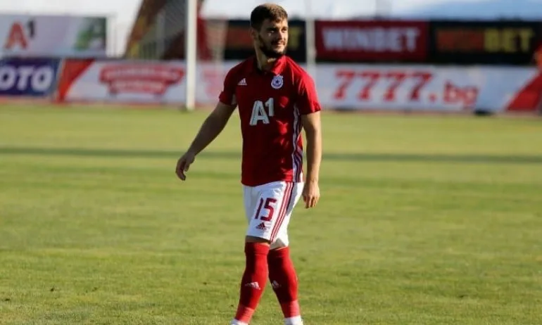 Зашеметяваща оферта за играч на ЦСКА от Румъния - Tribune.bg