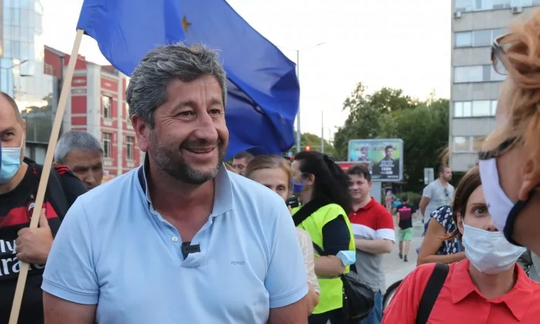 Лайфът на Христо Иванов запечатал и втори разговор със случайния познат Ламбовски - Tribune.bg