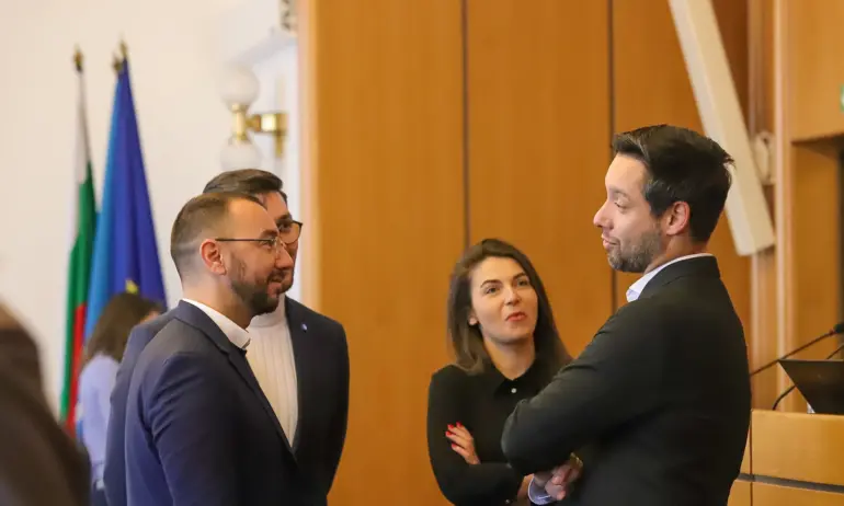 СОС отново отложи избора на председател. Ново заседание - на 25 януари - Tribune.bg