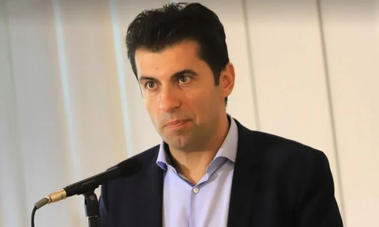 Кирил Петков стартира кампанията, нямал време от работа да си вземе документите за канадското гражданство - Tribune.bg