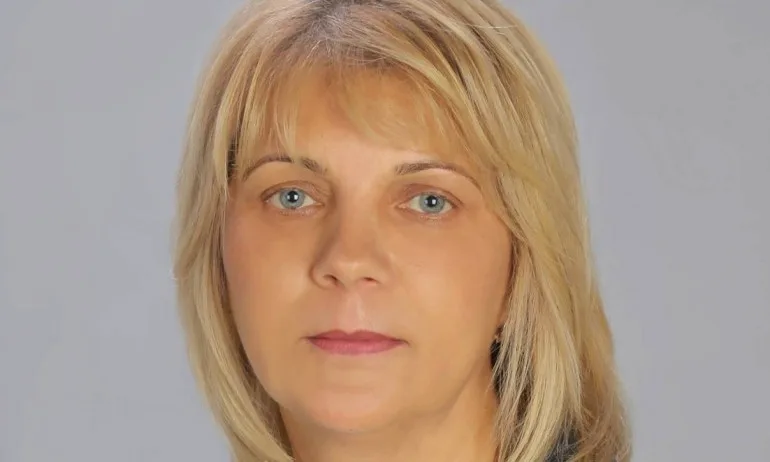 Спряха незаконна агитация с чаши от вендинг машина с лика на кандидат-депутат от БСП за България– Добрич - Tribune.bg