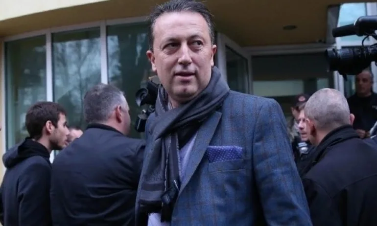 Фурнаджиев: Чакаме решение от УЕФА, целта е да се изиграят максимален брой мачове - Tribune.bg