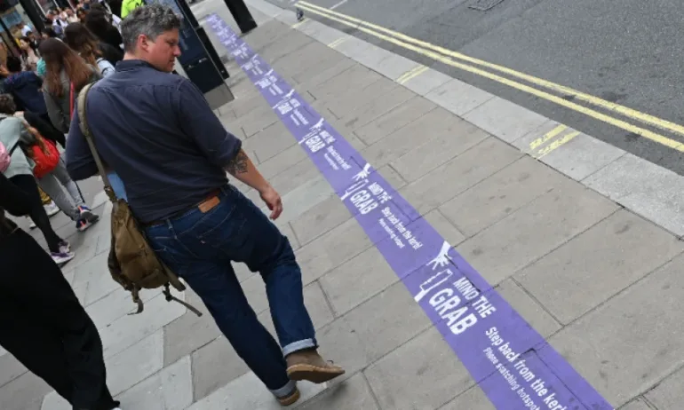 В Лондон разбиха джебчийска група, крадяла мобилни телефони - Tribune.bg