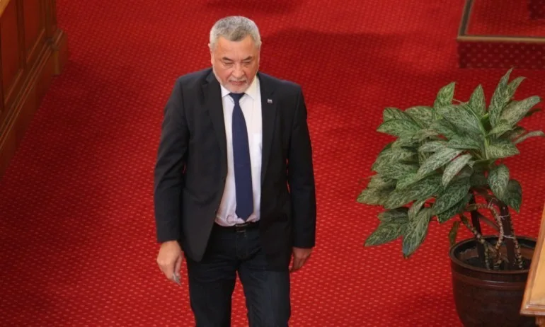 Валери Симеонов: Строежът на плаж Алепу е брутално действие - Tribune.bg