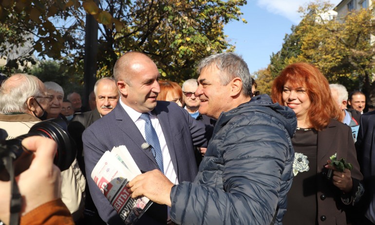 България четвърта в света по смъртност: Радев и Кацаров чакат да минат изборите - Tribune.bg