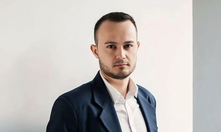 Петър Велков: Опитвам се да не давам гласност на поредната нелепост, бликаща от Мангъров, но ще споделя тезите на колеги - Tribune.bg