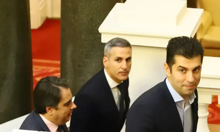 Петков посочи Гюров като потенциален служебен премиер и обвини Пеевски, че го е отстрелял - Tribune.bg