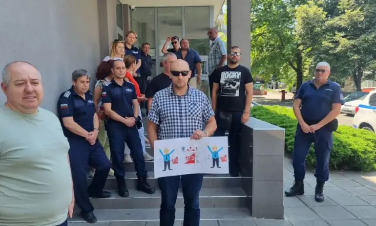 Полицаите излизат на национален протест на 15 юли - Tribune.bg
