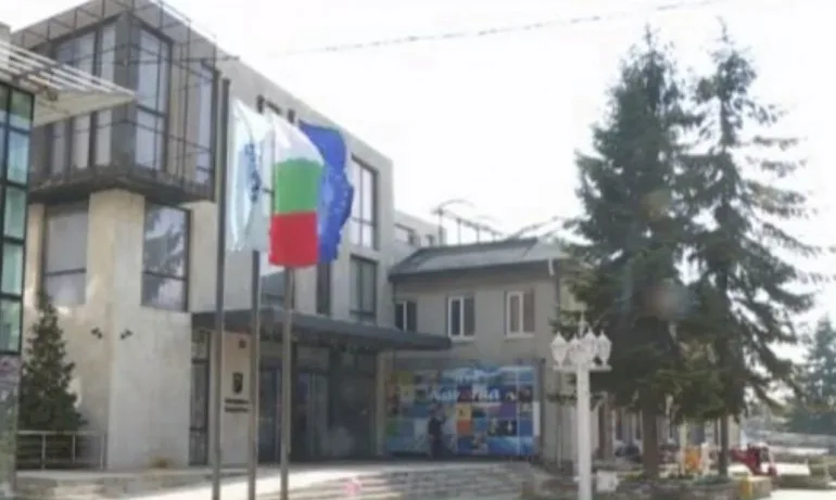 Общинският съвет на Каварна няма да иска такса от журналистите - Tribune.bg