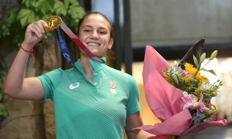 Ивет Горанова на родна земя: България над всичко! - Tribune.bg