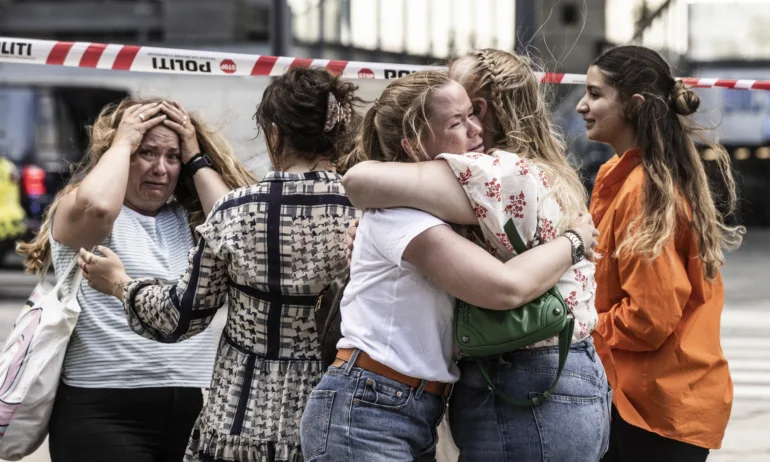 Стрелба в мол в Копенгахен: Три жертви и трима в кричино състояние (СНИМКИ) - Tribune.bg