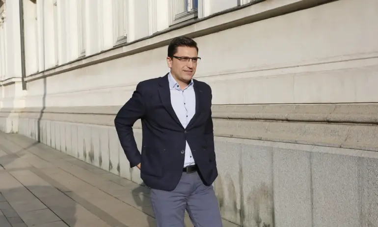 Сабрутев от ПП омаловажи думите на Борисов за приключилата сглобка: Често се шегува, предизборни страсти - Tribune.bg