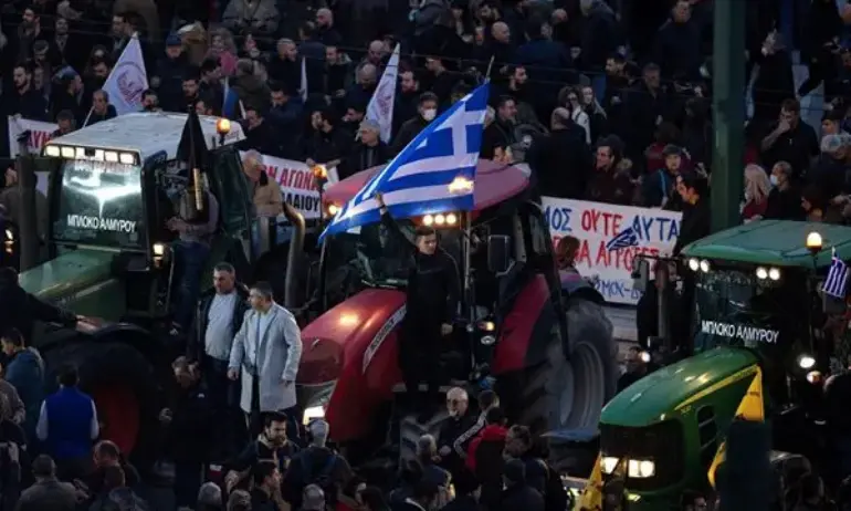 Фермери блокираха столицата на Гърия - Атина - Tribune.bg