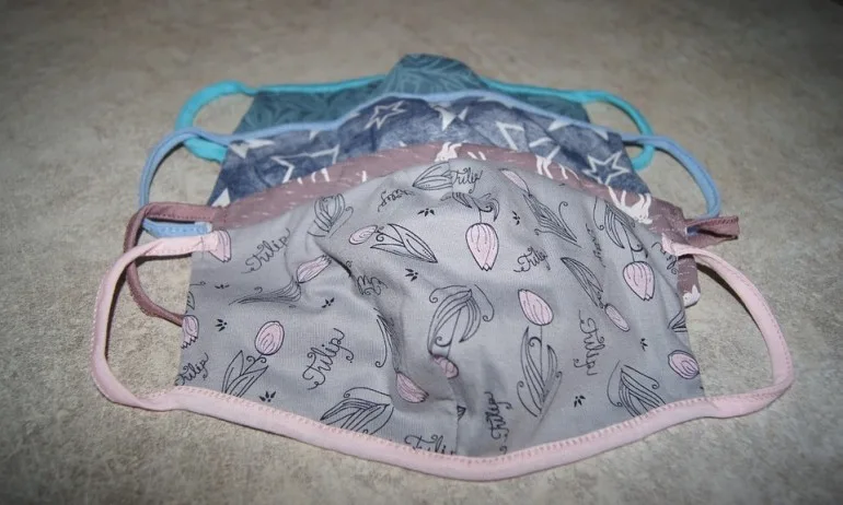 Маската не мирише просто на джоб, на джоб с пари мирише! - Tribune.bg