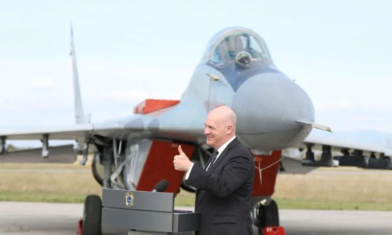 САЩ даряват на България два F-16, за да се ползват за обучение - Tribune.bg