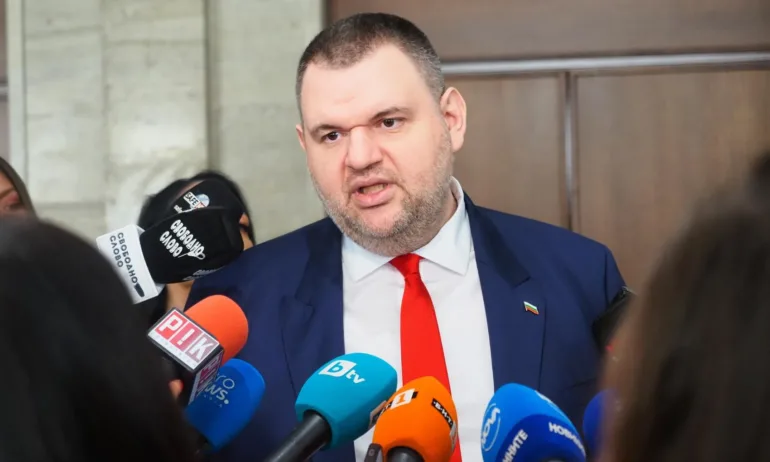 Пеевски пусна сигнал в прокуратурата срещу Дечев за пряка намеса в работата на професионалния състав на МВР - Tribune.bg