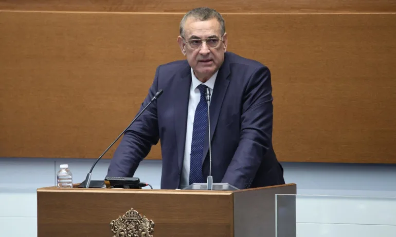 Чакъров: Националноотговорната позиция е да подкрепим правителство - Tribune.bg