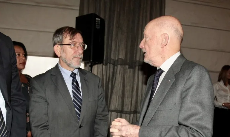 Конституционният съдия Филип Димитров на особено мнение за машинното гласуване - Tribune.bg