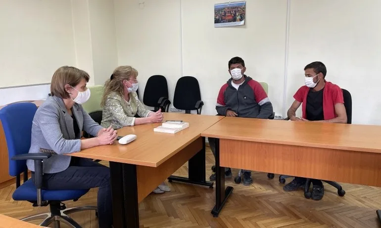 Окръжният прокурор на София се срещна с роднините на убитото в с. Ковачевци момиче - Tribune.bg