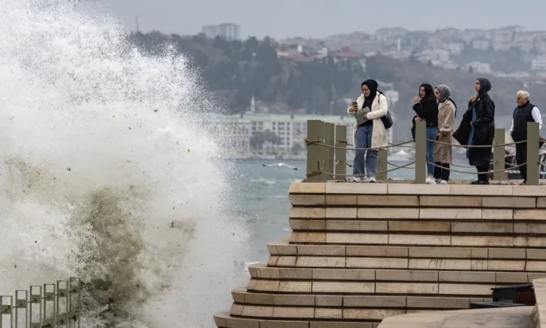 Рекордно ниски температури в Турция, паднаха до минус 20 градуса - Tribune.bg