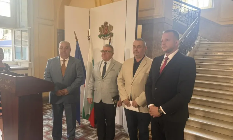 Къпането на плаж Изток в Свети Влас отново е разрешено - Tribune.bg