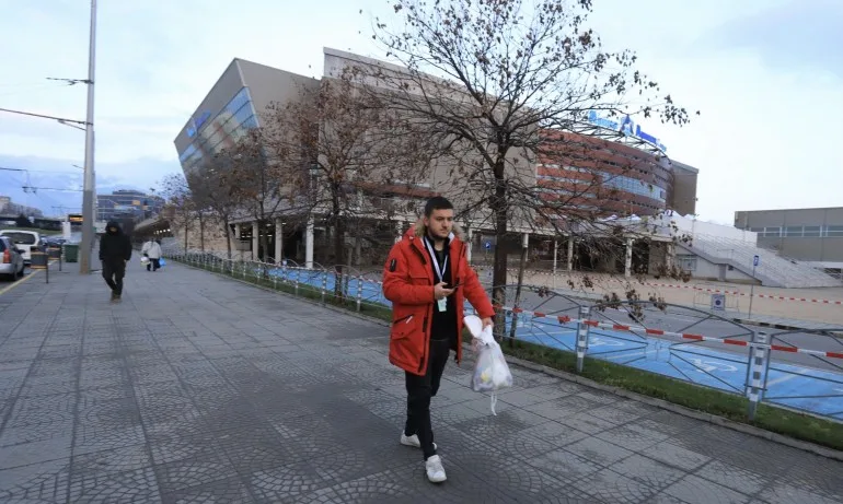 Предаването на бюлетини продължава: Много грешки при обработването на резултатите от вота - Tribune.bg