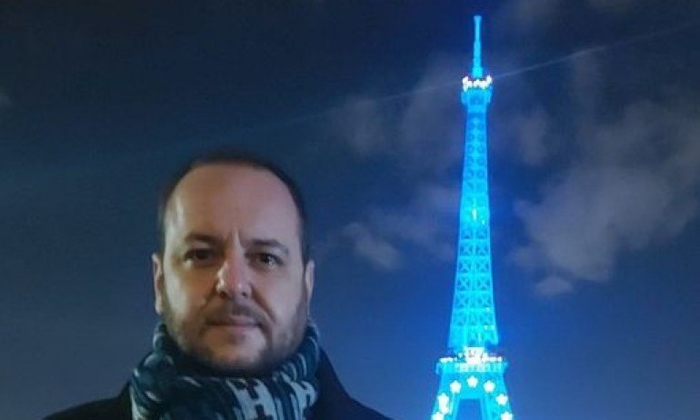 Вицепремиерът Борислав Сандов запечата посещението си във Франция със снимка