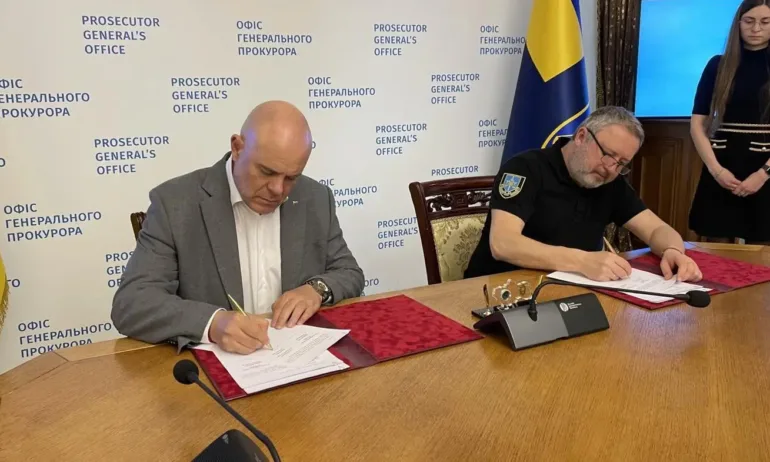 Иван Гешев подписа меморандум за разбирателство с Генералната прокуратура на Украйна - Tribune.bg