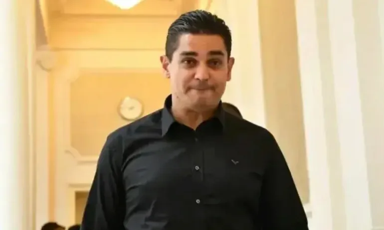 ВАС спря изпълнението на заповед на Радостин Василев - Tribune.bg