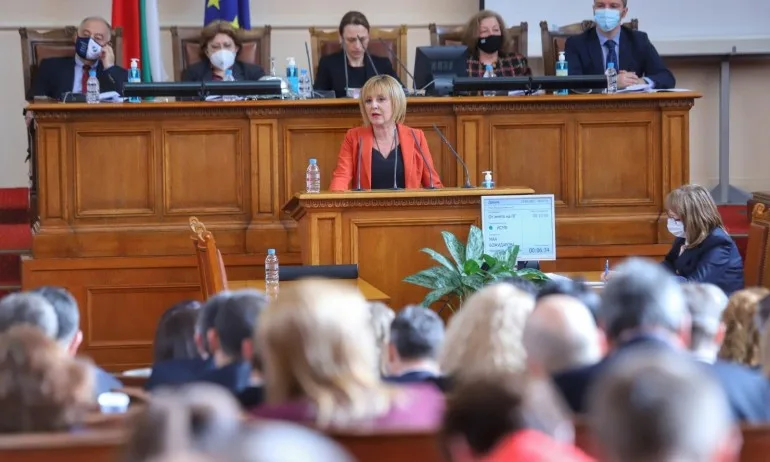 Манолова: Юридически неиздържано бе предложението на БСП за мораториум върху правителствените сделки - Tribune.bg