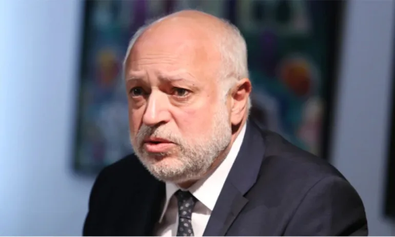 Минеков не отива на честването на Стефан Данаилов от страх, готвят му публична разправа - Tribune.bg