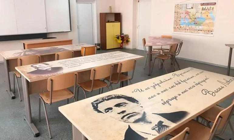 Левски, Яворов, Йовков – на чиновете в гимназия в Генерал Тошево - Tribune.bg