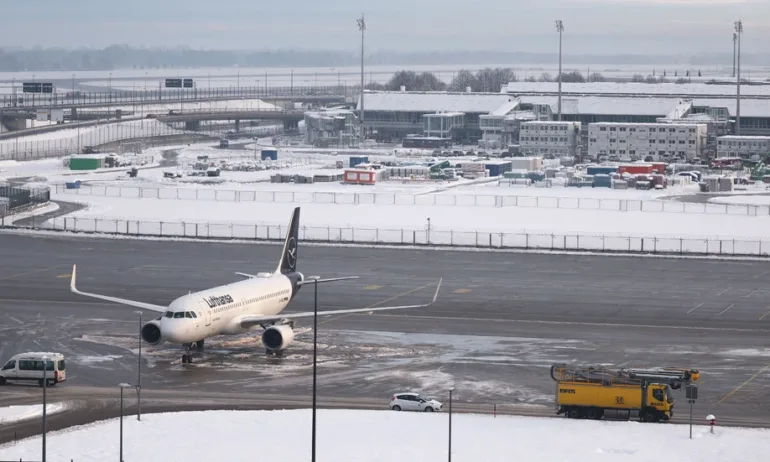 Летището на Мюнхен възобнови работа, след като 17 полета бяха анулирани заради забелязани дронове - Tribune.bg