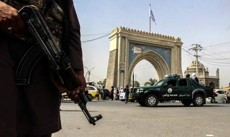 Талибаните възобновиха преговорите за съставяне на правителство - Tribune.bg