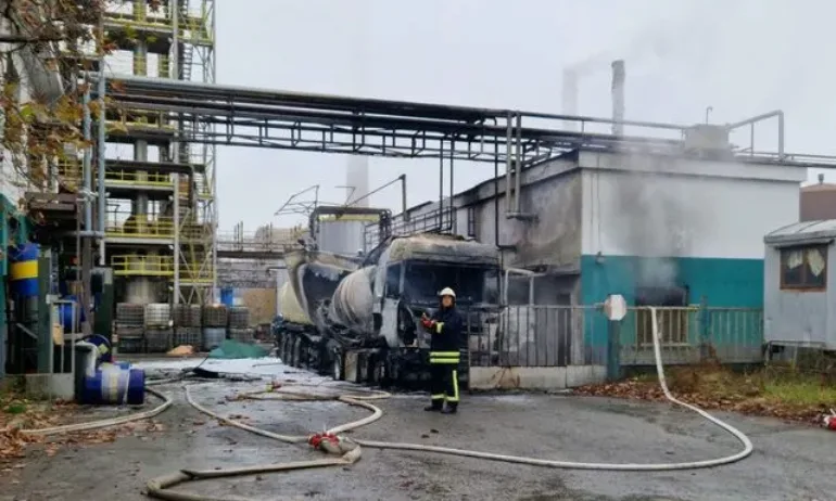 Цистерна избухна в Русе, има загинал - Tribune.bg